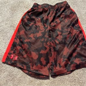 Red youth md under armor shorts